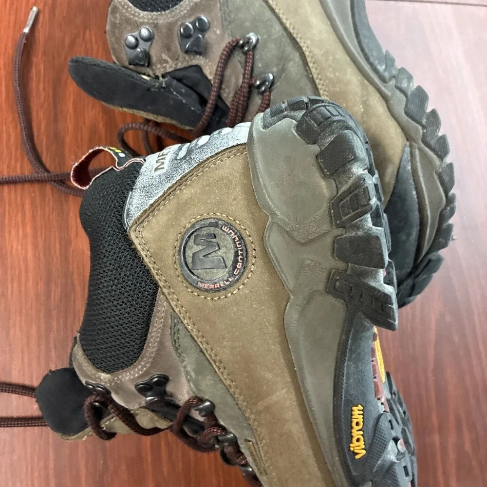 Merrell Legacy Gore-Tex Brown Performance Vibram J50749 Boots - Men's Size 8